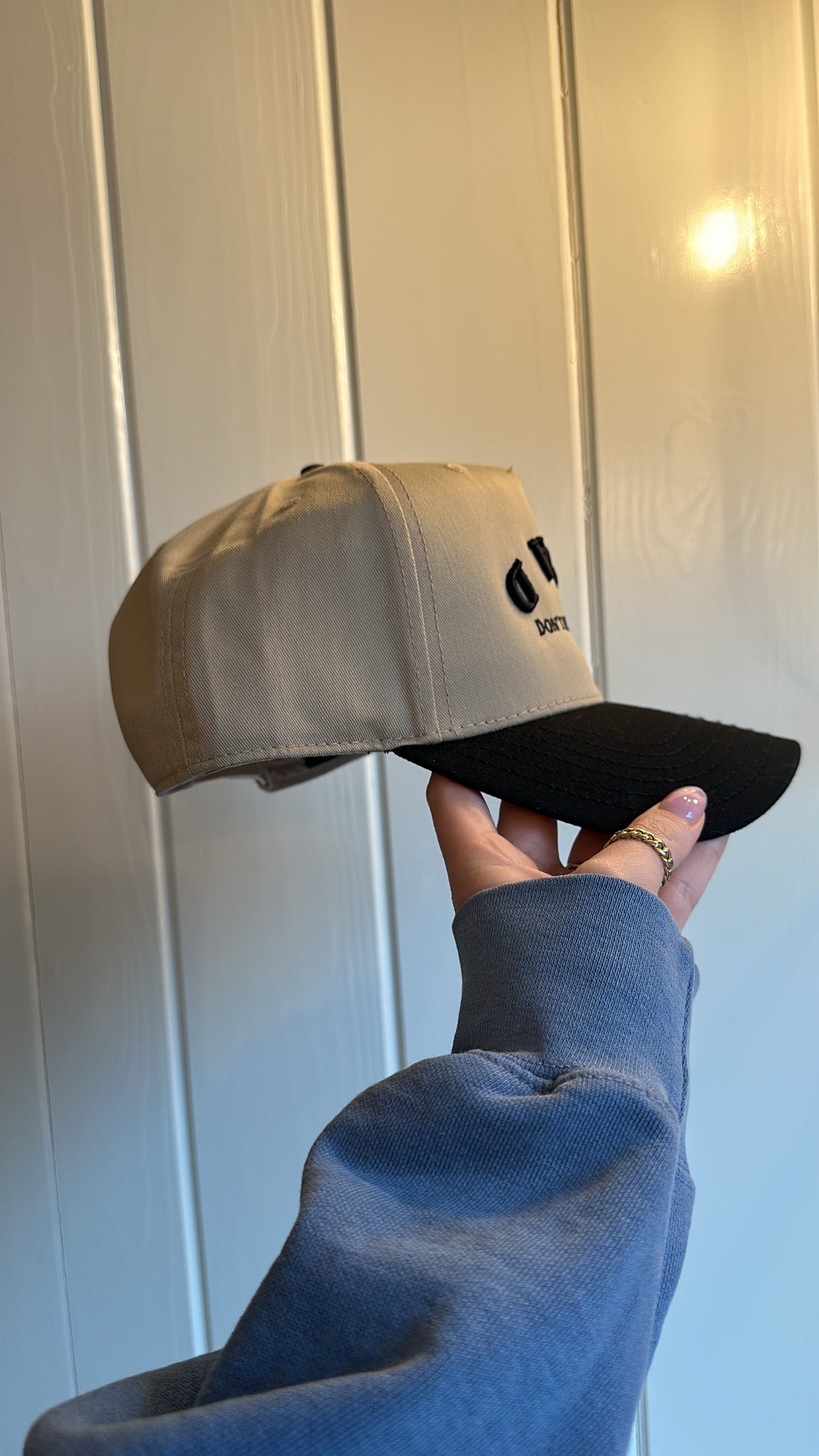 TWO TONE DBAD FLIP HAT