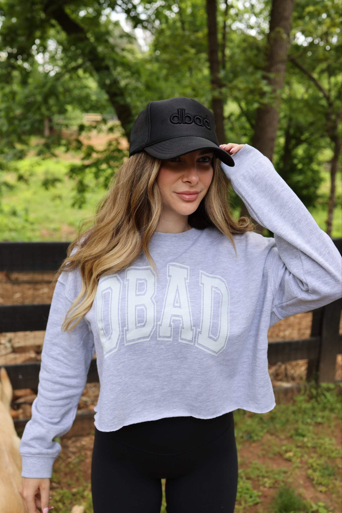 DBAD CROPPED CREWNECK