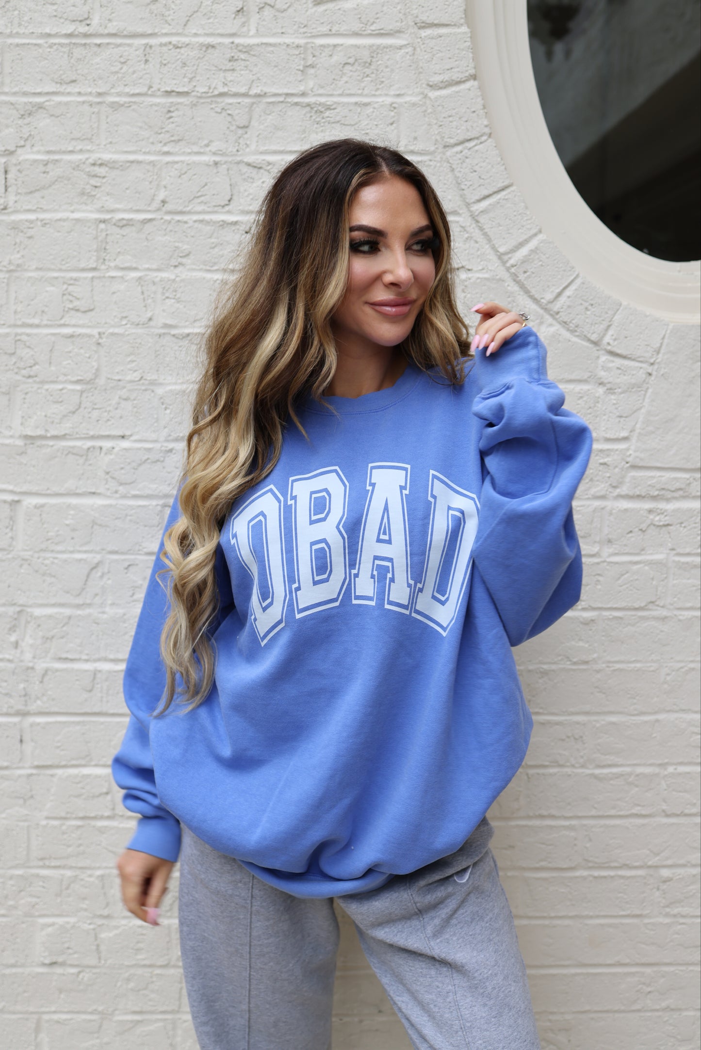 DBAD CREWNECK